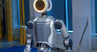 Boston Dynamics показала новую модель двуногого робота (1 фото + 1 видео)