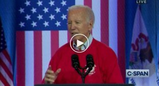 Biden delighted the audience with sparkling irony