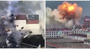 Мощный взрыв на китайском судне попал на видео (1 фото + 2 видео)
