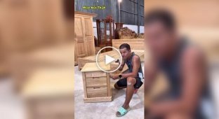 Тумба із секретами