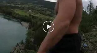 Норвежец Кен Сторнес спрыгнул в воду с высоты 31,3 метра