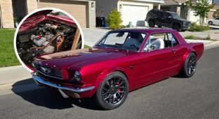 An American crossed a classic Mustang with an electric Tesla Model 3 (7 photos + 1 video)