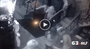 Видео убийства экс-спецназовца в самарском кафе, который сделал замечание курильщику
