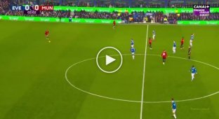 19-летний вингер «Манчестер Юнайтед» Алехандро Гарначо забил гол в стиле Уэйна Руни