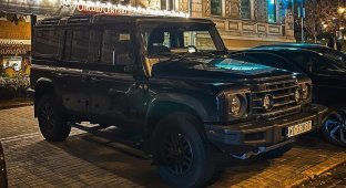 The newest British clone of Land Rover Defender has come to light in Ukraine