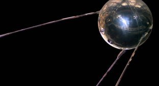 4 октября 1957 г., 63 года назад, на околоземную орбиту выведен первый в мире искусственный спутник (2 фото)