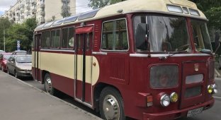 Прекрасное - ретро-автобус из детства (3 фото)