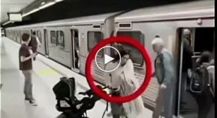 Be careful, the doors are closing in the subway