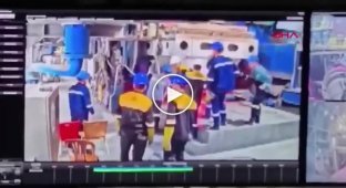 The moment of an explosion at a factory in Turkey was caught on video