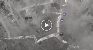 Украинские военные при поддержке дрона с тепловизором штурмуют российские позиции в Донецкой области