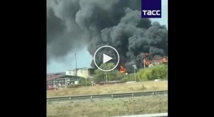 In the Rostov region of the Russian Federation, the Atlas oil depot has been burning for the third day