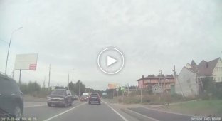 Мотоциклист сбил женщину на Пятницком шоссе