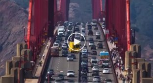 Golden Gate Bridge in San Francisco, changing lanes