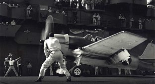 Машина времени. Авианосец Йорктаун, 1943 год (18 фото)