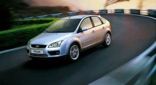 The last Ford Focus rolled off the assembly line after 27 years of production (4 photos)