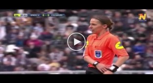 Historical moment. Stephanie Frappart will referee the match between Germany and Costa Rica