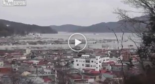 Еще одно видео с цунами