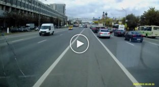 Продолжение ролика о водителе BMW X5, «учившем» скорую в Москве