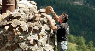 The guy spent 60 years building a castle to prove his teacher was wrong (7 photos)