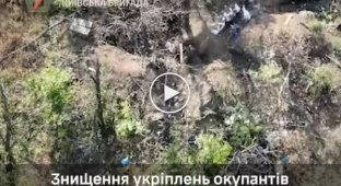 Soldiers from the 5th Separate Motorized Rifle Brigade destroyed an enemy fortification, eliminated the occupiers, and also filmed a Russian committing suicide