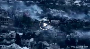 Постапокаліптичні кадри із зруйнованого українського міста Бахмут