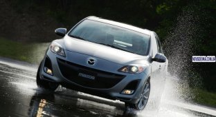 Mazda3 представлена в Лос-Анджелесе официально (18 фото)