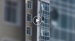 Не все герои носят плащи