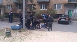 В Киеве убит оппозиционный журналист Олесь Бузина (6 фото)
