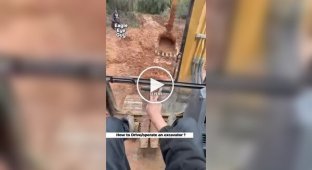 How an excavator works