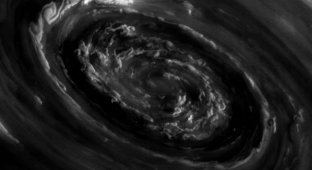 Saturn's Hexagon: An Atmospheric Anomaly with a Giant Vortex in the Center (4 photos)