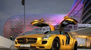 Золотистый Mercedes Gold SLS AMG – специально для показа в Дубае (12 фото)