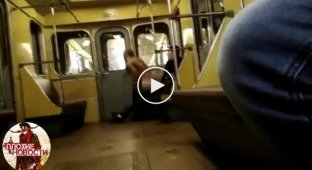 Страстных любовников из метро Нижнего судят за секс