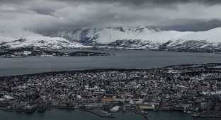 Тромсё - "самый" северный город Норвегии (14 фото)