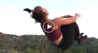 Spectacular and dangerous tricks on the trampoline