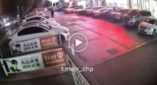 Ефектний прорив труби опалення в Китаї