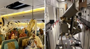 One passenger died, dozens injured due to turbulence on London-Singapore flight (12 photos + 1 video)