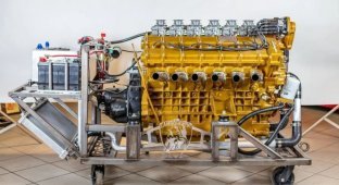 Холодный пуск огромного двигателя Lamborghini L900 V12, который предназначался для лодок (22 фото + 1 видео)