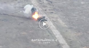 Пилоты К-2 поразили российский танк-сарай с десантом
