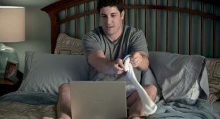 Для ног и для рук: Pornhub выпустил носки с лицами своих актеров (3 фото + 1 видео)
