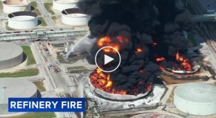 Загорелись два резервуара для хранения в нефте-перерабатывающем заводе Marathon Petroleum в южной Луизиане