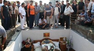 How a gypsy funeral is held (20 photos)