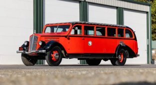 Vintage bus worth $500,000 from Ukrainian designer put up for auction (5 photos)