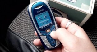 Ностальгия: кнопочные телефоны из 2000-х (6 фото)