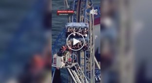 В Техасе произошла поломка аттракциона с людьми на большой высоте