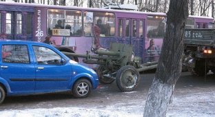 Как это по-русски попасть в аварию (3 фото)