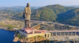 13 дивовижних статуй, які можна оглянути зсередини (21 фото)