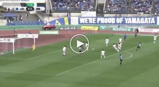 Команда из Японии за минуту забила два гола с центра поля