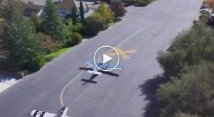 В Калифорнии у каждого жителя есть самолет