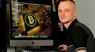 Girl tells how she threw away £500 million in her boyfriend's bitcoins (5 photos)