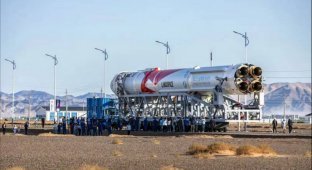 China beats SpaceX with world's first successful methane rocket launch (2 photos)